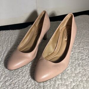 Pinky nude Abella true comfort women’s pumps